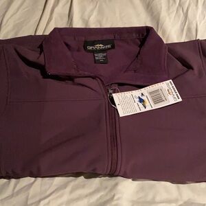 ❤️❤️❤️ HOST PICK. 2 Conquer the Elements 1X/2X Jackets Spring Activewear